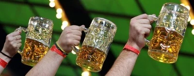 Cheers for beer! Cheers for beer!