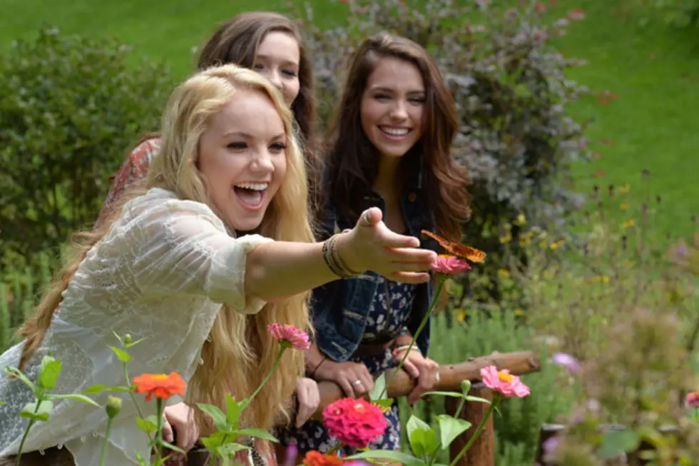Danielle Bradbery Named ToC’s Hottest Country Star of 2013