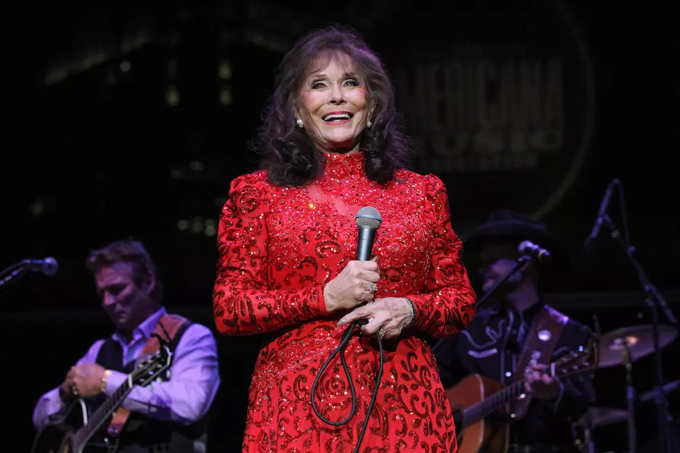 Loretta Lynn: See the ‘Coal Miner’s Daughter’ Through the Years