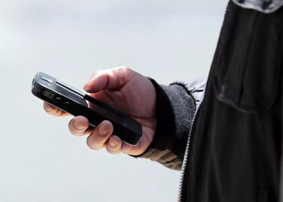 Live Without Your Smartphone For 1 Year To Score $100,000