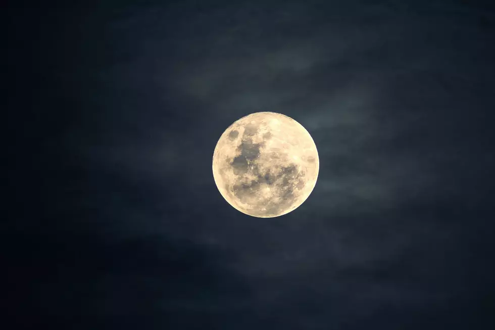 Supermoon & Partial Lunar Eclipse Will Light Up New York Sky Tonight